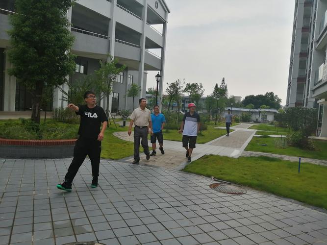 区质安站何站带队到城郊横江拆迁安置区首期工程项目进行竣前监督抽查